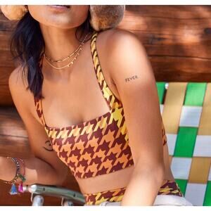 OFFLINE by Aerie NWT Square Neck Sports Bra SIZE Medium Houndstooth Retro